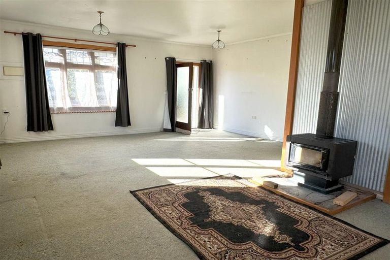 Photo of property in 19 Inverness Street, Dunollie, Runanga, 7803