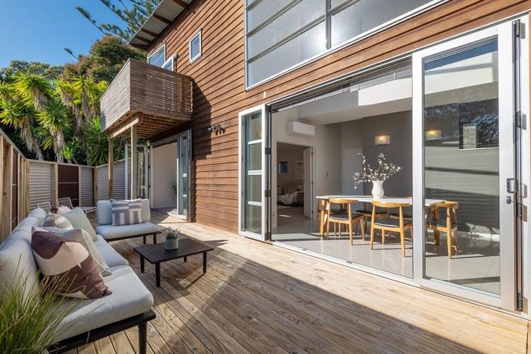 Photo of property in 6 Zion Road, Birkenhead, Auckland, 0626