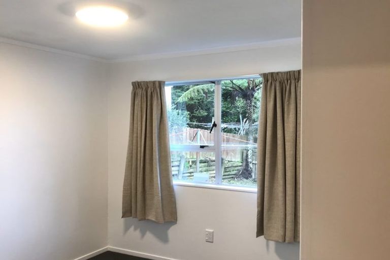 Photo of property in 18b Percy Dyett Drive, Karori, Wellington, 6012