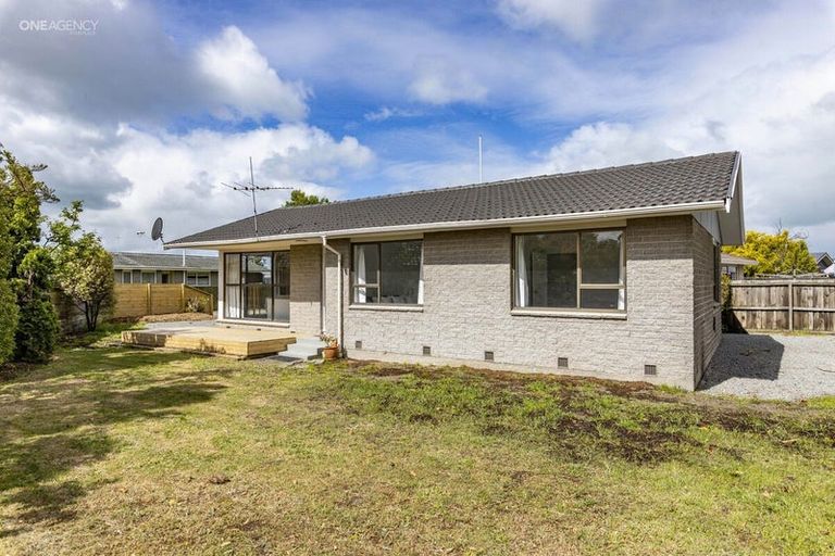 Photo of property in 11 Channel Place, Aranui, Christchurch, 8061