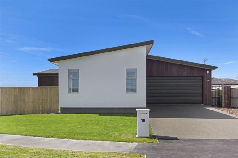 Photo of property in 16 Kingsbridge West, Burwood, Christchurch, 8083