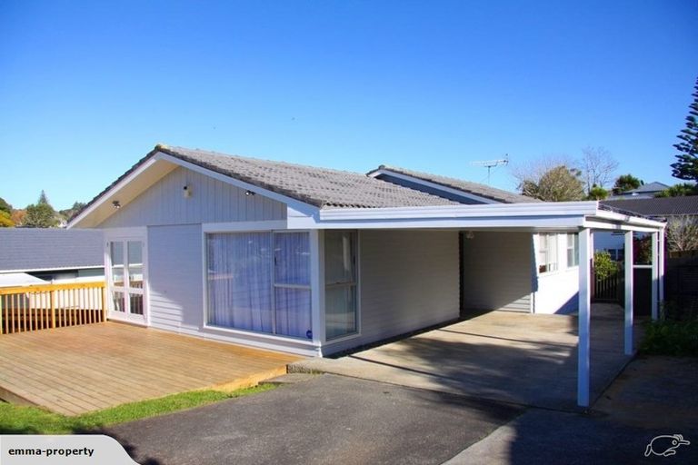 Photo of property in 7 Mchardy Place, Glenfield, Auckland, 0627