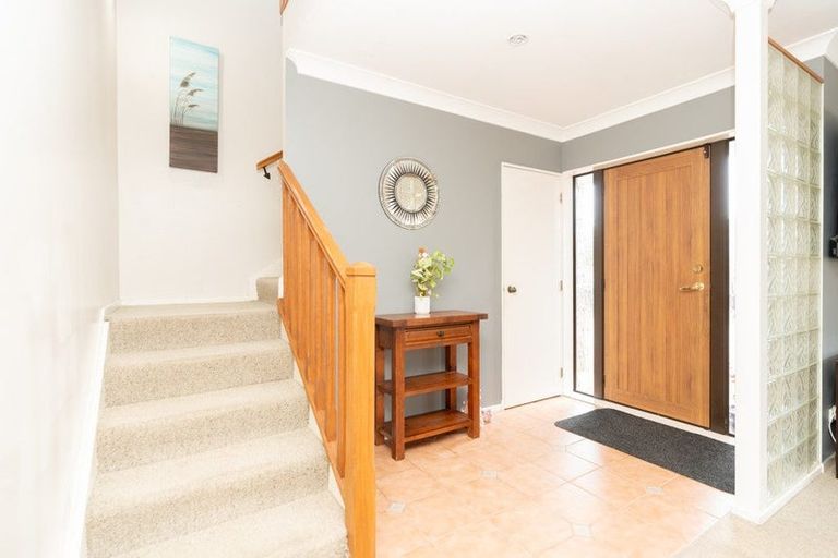 Photo of property in 17 Moverley Place, Pukete, Hamilton, 3200