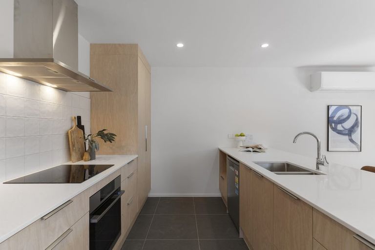 Photo of property in 2 Tirikatene Avenue, Paerata, Pukekohe, 2124