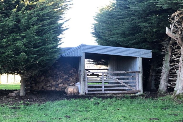 Photo of property in 1008 Cowper Road, Dannevirke, 4976