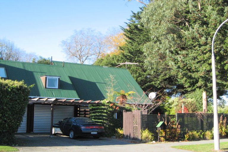 Photo of property in 2/10 Tisch Place, Belfast, Christchurch, 8051