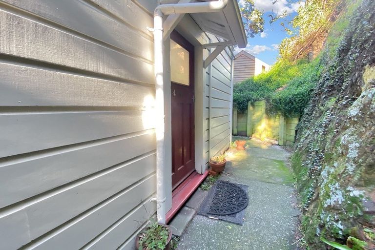 Photo of property in 20 Washington Avenue, Brooklyn, Wellington, 6021