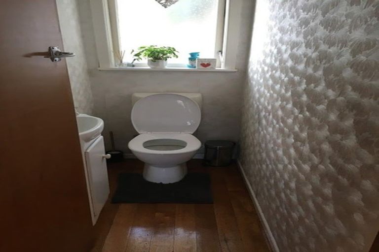 Photo of property in 29 Andrew Road, Howick, Auckland, 2010