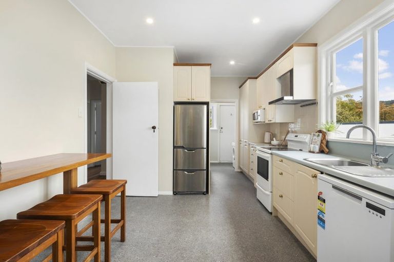 Photo of property in 190 Karori Road, Karori, Wellington, 6012