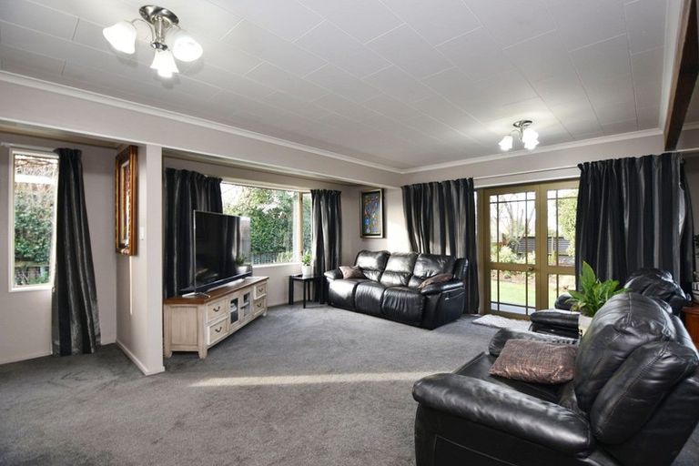 Photo of property in 22 Kirkbride Street, Wallacetown, 9816