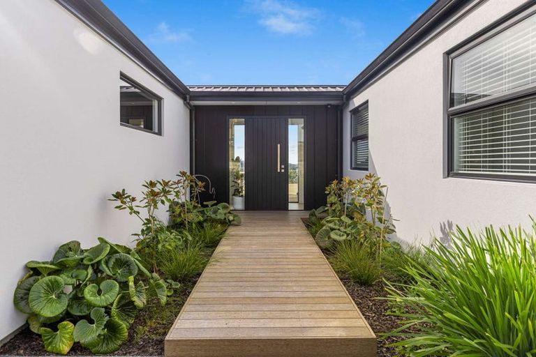 Photo of property in 62 Katania Heights, Brightwater, 7022