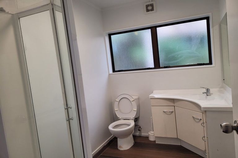 Photo of property in 64b Pleasant Road, Glen Eden, Auckland, 0602