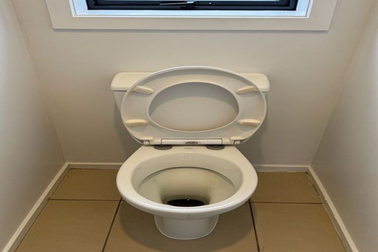 Photo of property in 41 Breaker Grove, Waiuku, 2123