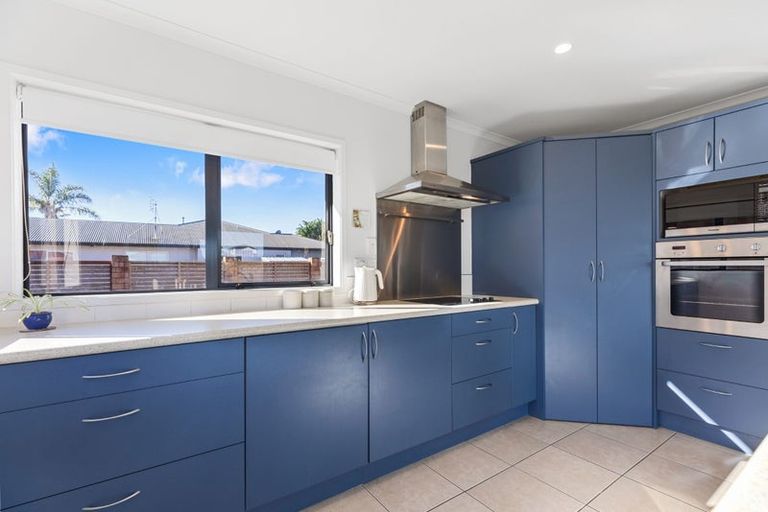 Photo of property in 27 Sarah Place, Papamoa Beach, Papamoa, 3118