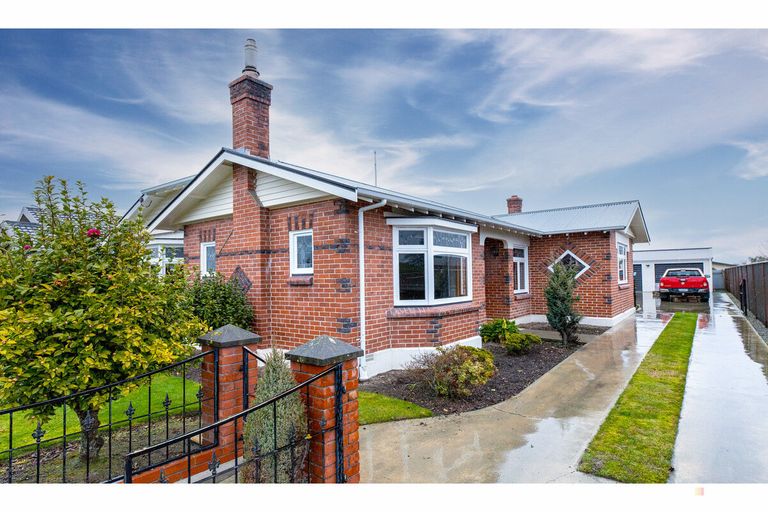 Photo of property in 208 Otipua Road, West End, Timaru, 7910
