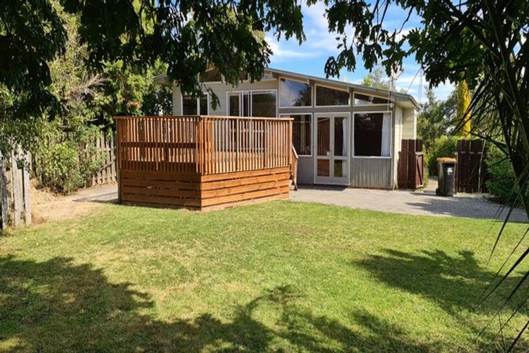 Photo of property in 4 Mahia Place, Kelvin Grove, Palmerston North, 4414