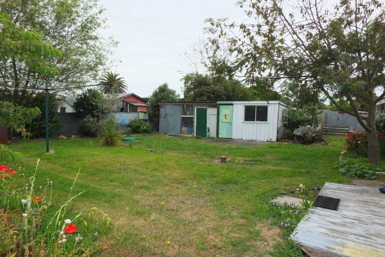 Photo of property in 13 Beach Street, Tangimoana, 4822