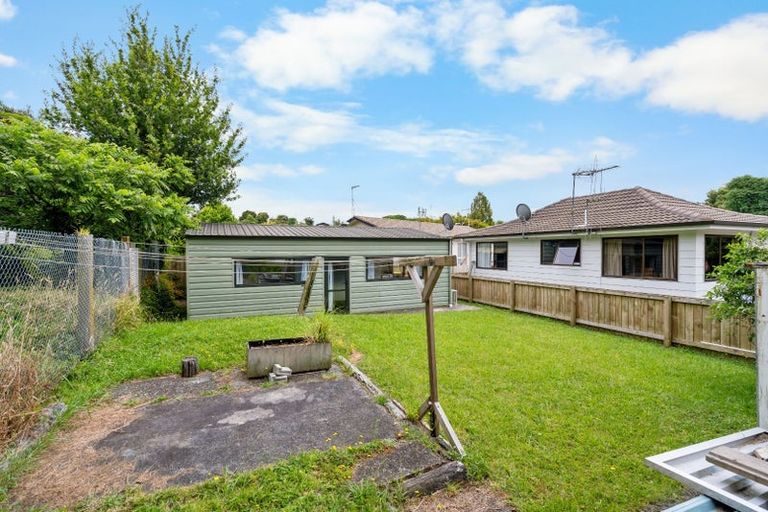 Photo of property in 19 Matipo Crescent, Pukete, Hamilton, 3200