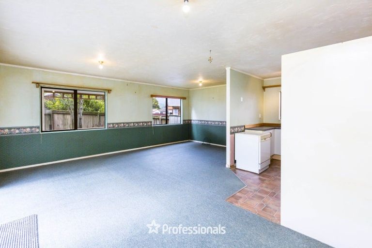 Photo of property in 5 Tulsa Grove, Totara Park, Upper Hutt, 5018