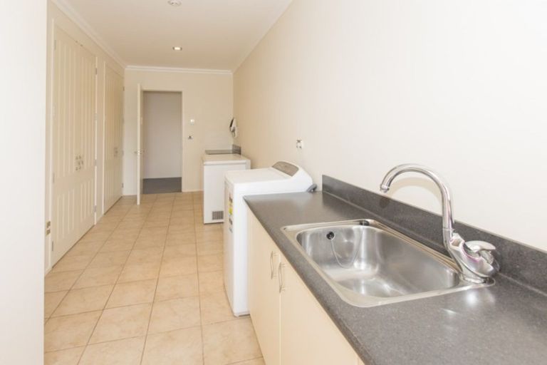 Photo of property in 1 Clearview Close, Dargaville, 0310