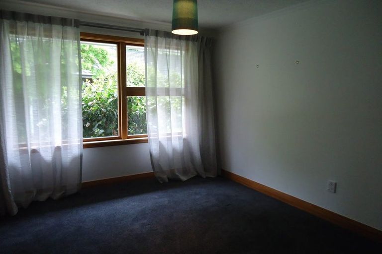 Photo of property in 9 Parkstone Avenue, Ilam, Christchurch, 8041