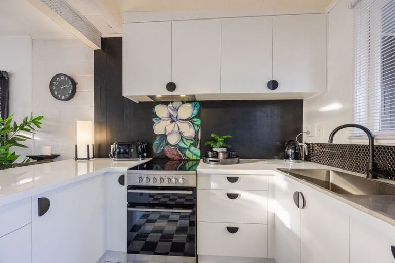 Photo of property in 7a-b Jull Crescent, Waipukurau, 4200