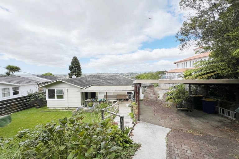 Photo of property in 125 Royal Road, Massey, Auckland, 0614
