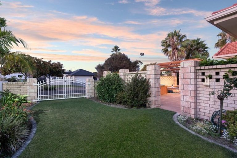 Photo of property in 8 Kokomo Key, Papamoa Beach, Papamoa, 3118