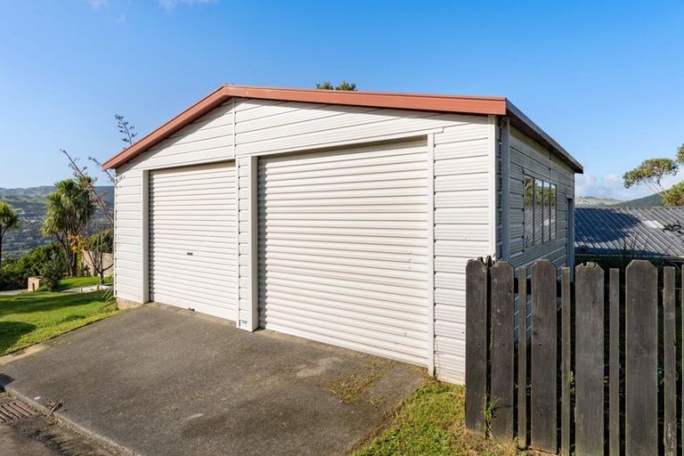 Photo of property in 37 Westhaven Drive, Tawa, Wellington, 5028