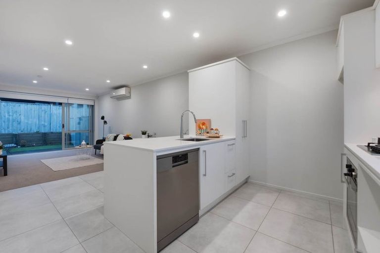 Photo of property in 11 Horo Road, Flat Bush, Auckland, 2019