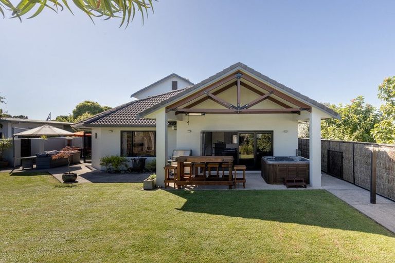 Photo of property in 8 Contour Avenue, Pyes Pa, Tauranga, 3112