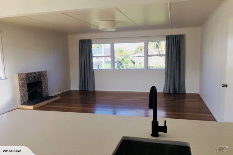 Photo of property in 23 Holland Street, Pukekohe, 2120