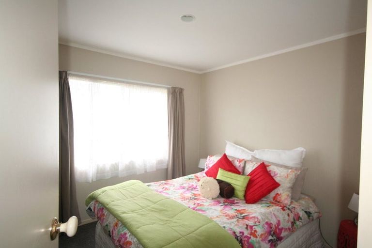 Photo of property in 36b Aquarius Drive, Kawaha Point, Rotorua, 3010