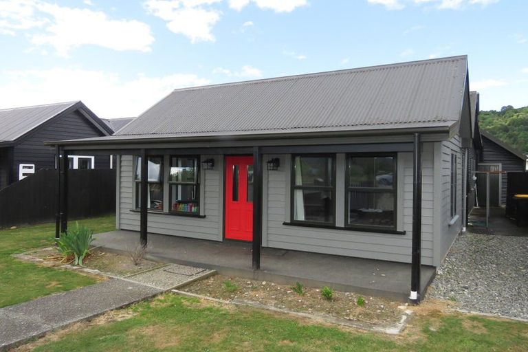 Photo of property in 167 Buller Road, Reefton, 7830