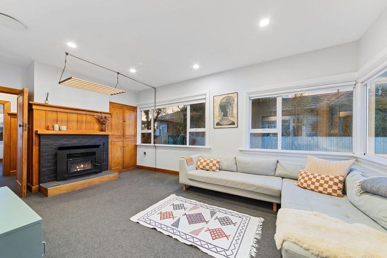 Photo of property in 8 Garnett Avenue, Spreydon, Christchurch, 8024