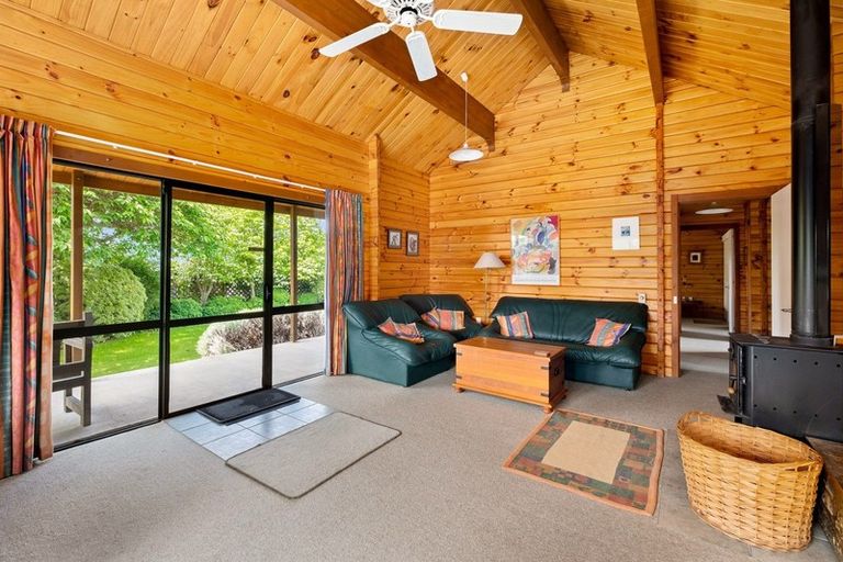 Photo of property in 21 Meadowstone Drive, Wanaka, 9305