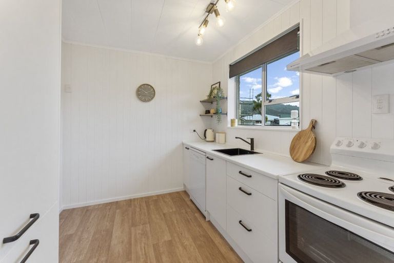Photo of property in 256b Wellington Road, Wainuiomata, Lower Hutt, 5014