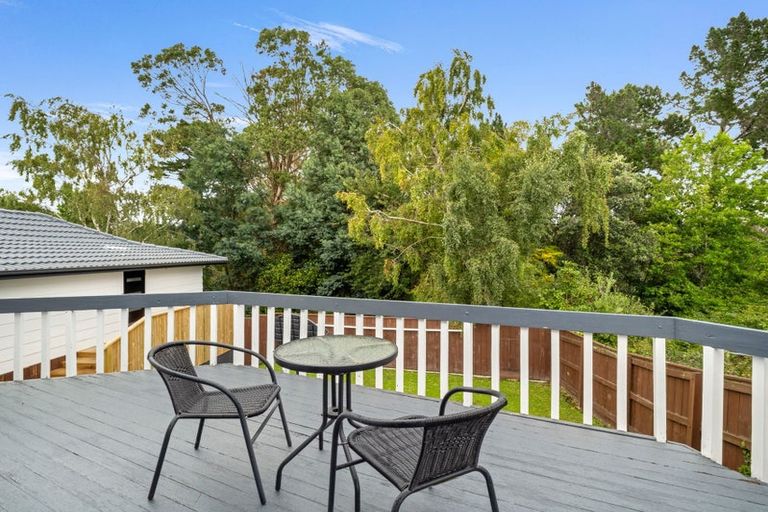 Photo of property in 9 Guernsey Place, Fitzherbert, Palmerston North, 4410