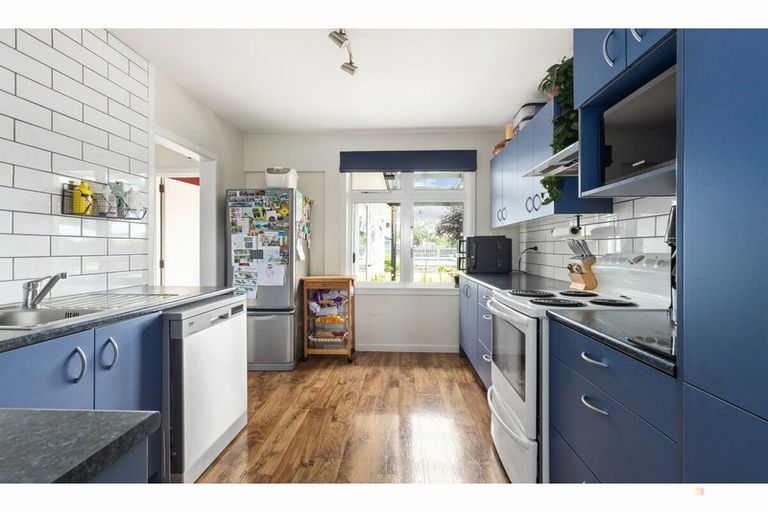 Photo of property in 238 Talbot Street, Geraldine, 7930