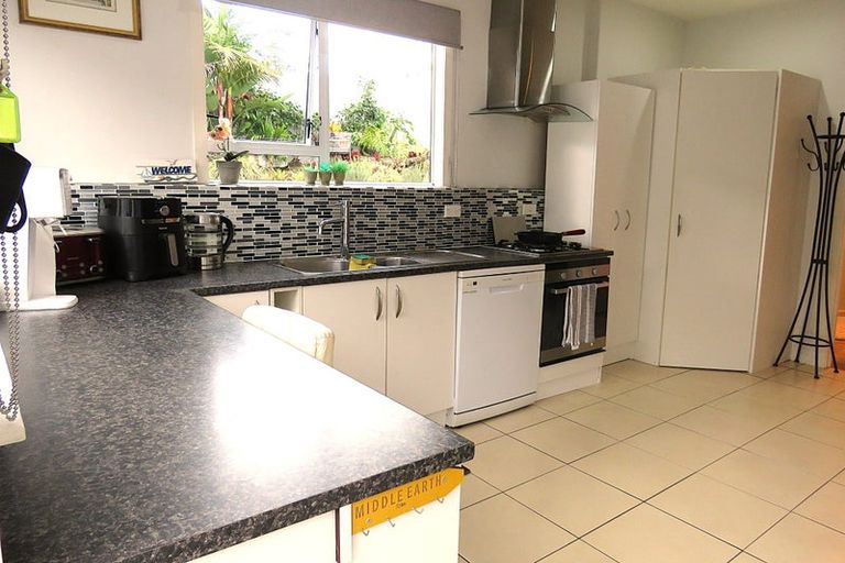 Photo of property in 61 Wiroa Road, Kerikeri, 0293