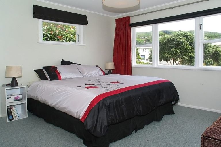 Photo of property in 59 Redwood Avenue, Tawa, Wellington, 5028