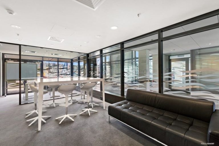 Photo of property in Clyde Quay Wharf, 1a/3 Clyde Quay Wharf, Te Aro, Wellington, 6011