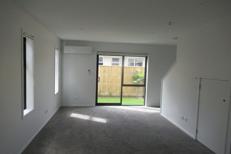 Photo of property in 3/3 Johnston Grove, Taita, Lower Hutt, 5011