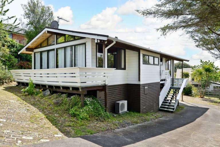 Photo of property in 34 Kowhai Street, Hamilton Lake, Hamilton, 3204