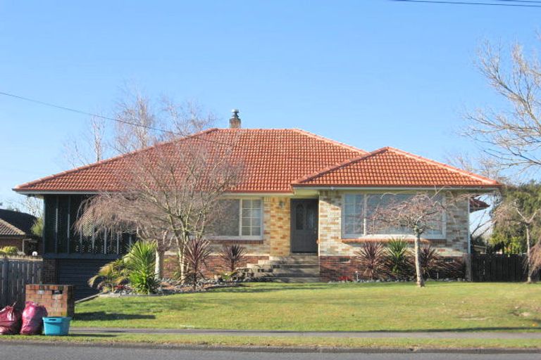 Photo of property in 1/93 Clevedon Road, Papakura, 2110