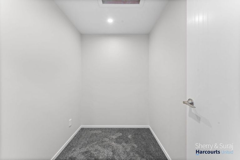 Photo of property in 39a Hari Road, Karaka, 2113