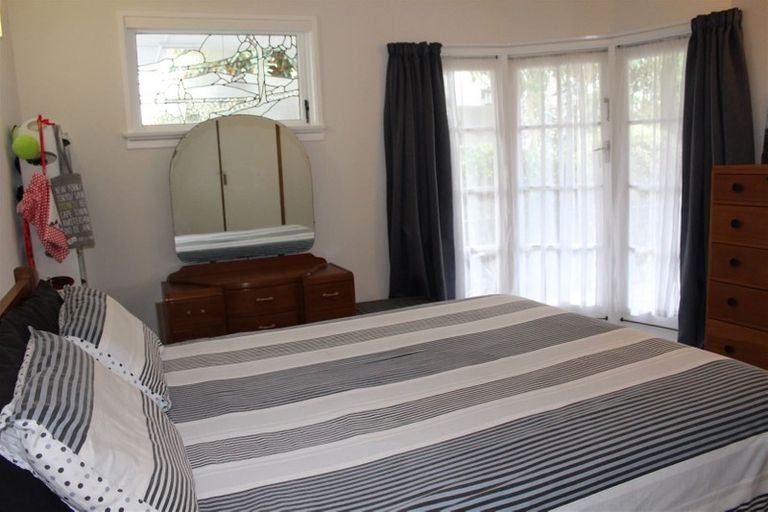 Photo of property in 131 Eglinton Road, Mornington, Dunedin, 9011