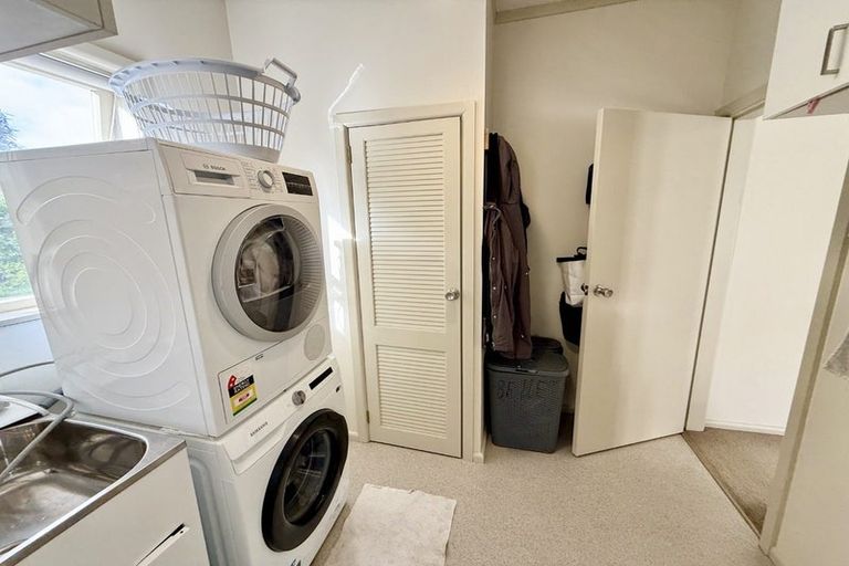 Photo of property in 39 Moa Street, Alicetown, Lower Hutt, 5010