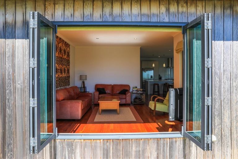 Photo of property in 986 Tuateawa Road, Waikawau, Coromandel, 3584