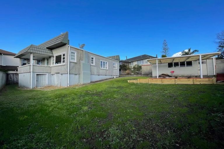 Photo of property in 51 Boundary Road, Blockhouse Bay, Auckland, 0600
